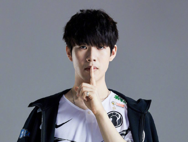 和裁判组 和裁判组