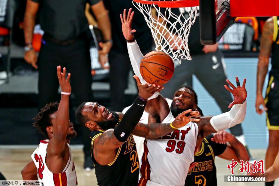 把弹力带从 把弹力带从